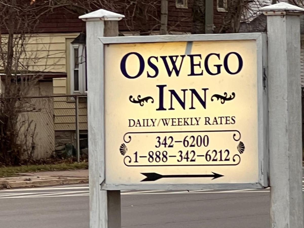Oswego Inn Exteriör bild