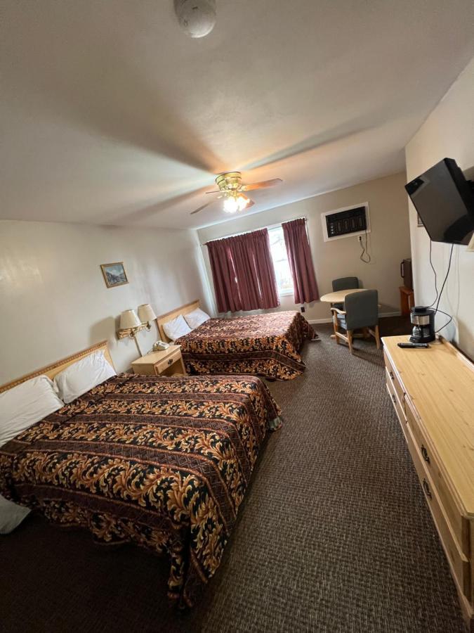 Oswego Inn Exteriör bild
